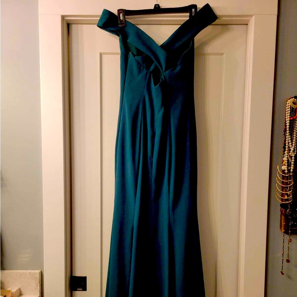 Gorgeous green dress